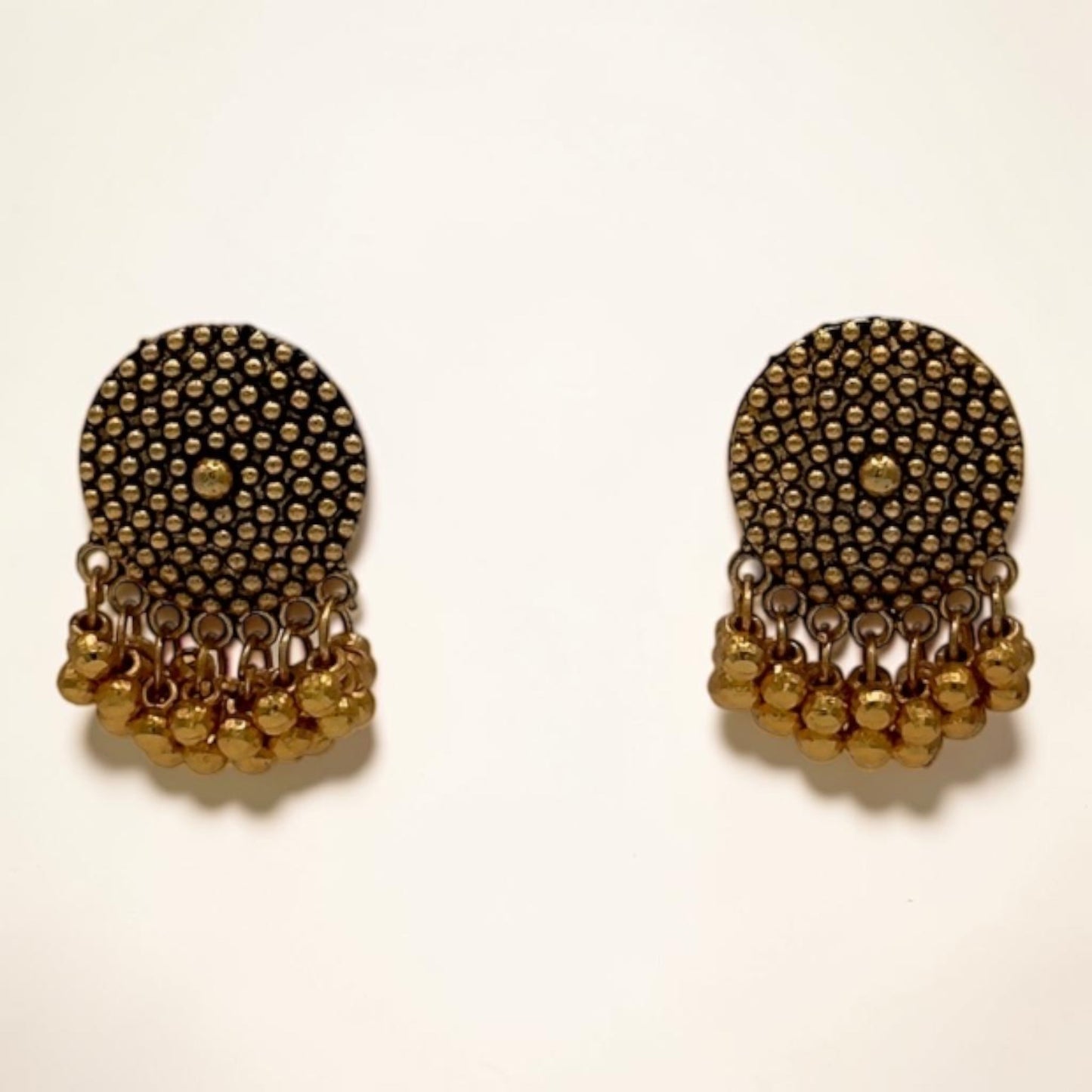 Eternal Grace – Gold gepunktet