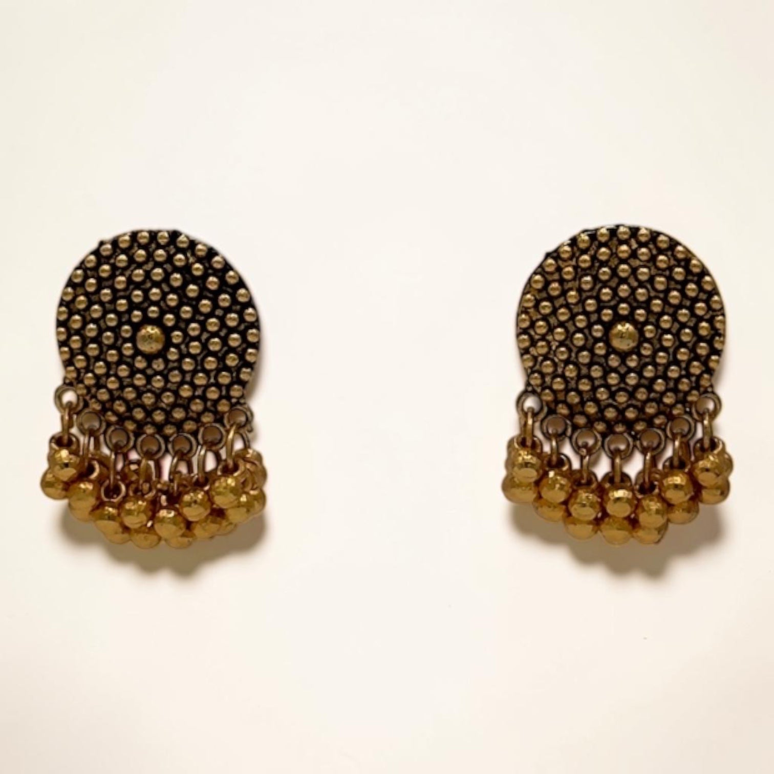 Eternal Grace – Gold gepunktet