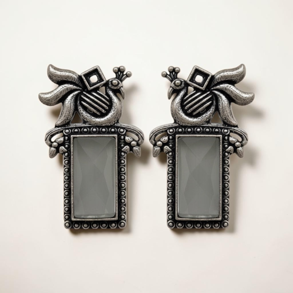 Regal Stud Earrings – Grey