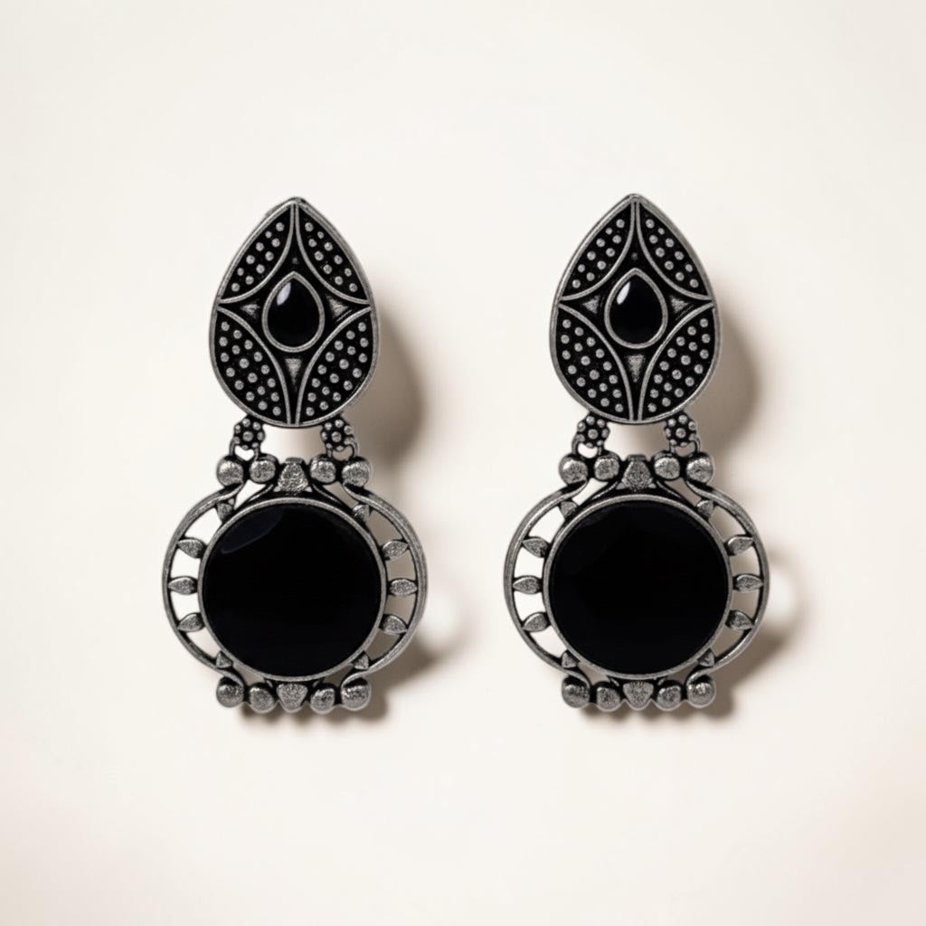 Royal Drop Earrings – Black