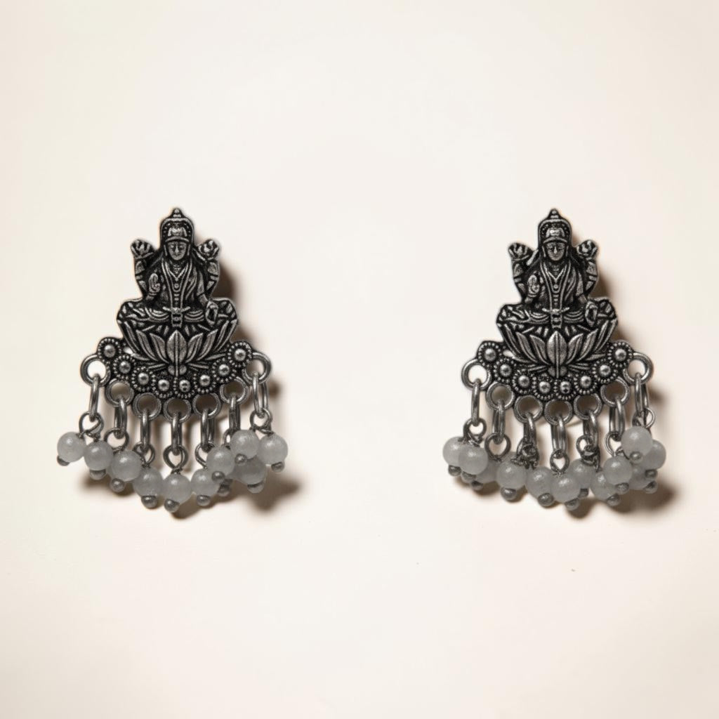 Graceful Charm Drops – Silver with pearls
